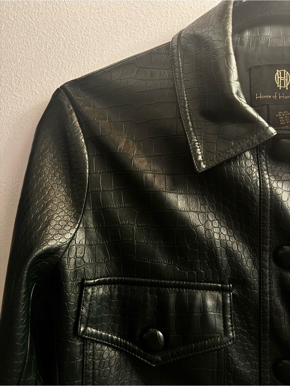 House of Harlow 1960 Dark Green Croc-Embossed Faux Leather Jacket - Picture 4 of 16